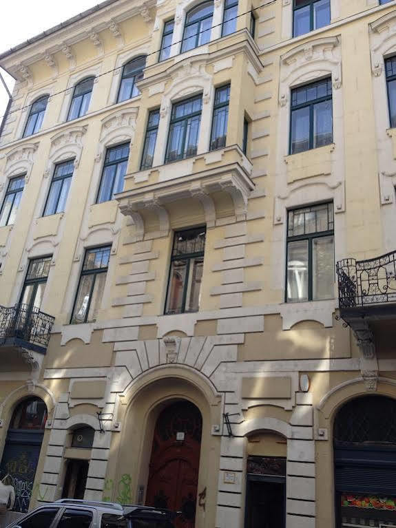 Апартаменти Zichy 34 *